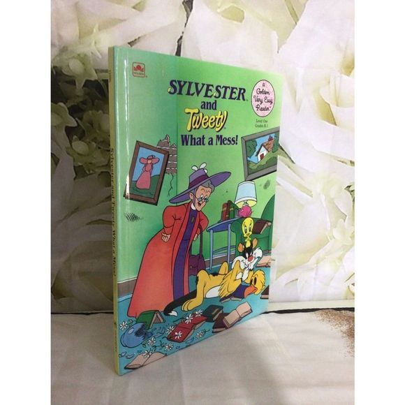 Vintage 1990 Golden Book “Sylvester and Tweety What A Mess” - Picture 3 of 10